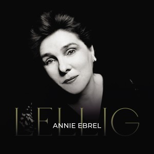 ดาวน์โหลดและฟังเพลง L'œil du soleil พร้อมเนื้อเพลงจาก Annie Ebrel