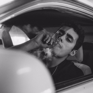 Dengarkan lagu Roll Up (Explicit) nyanyian Chuck dengan lirik