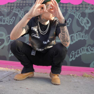 default playlist img