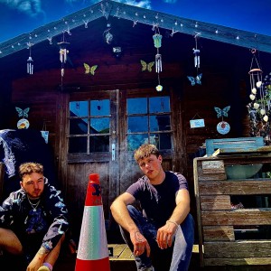 อัลบัม Never Shed It! (feat. SPNI & J4M) (Explicit) ศิลปิน Beachy