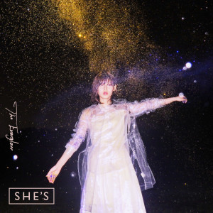 ดาวน์โหลดและฟังเพลง Tsuki Wa Utsukushiku พร้อมเนื้อเพลงจาก SHE'S