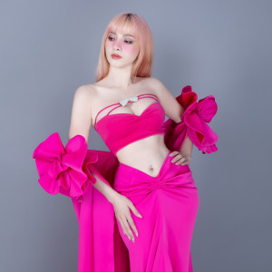 收聽Ngọc Kara的Xem Như Tôi Cưới Được Anh Ấy歌詞歌曲