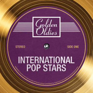 收听International Pop Stars的Beyond The Sea (La Mer)歌词歌曲