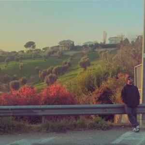 Listen to Sovrani Senza Corona song with lyrics from Doc One LOVE