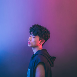 Dengarkan 5분만 더 (Feat. 빈지노) lagu dari Sanchez (Phantom) dengan lirik