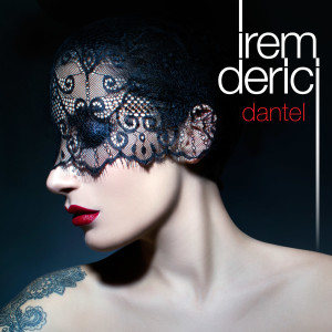 Dengarkan Seni Çok Seviyorum lagu dari İrem Derici dengan lirik