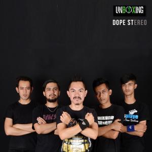 ดาวน์โหลดและฟังเพลง Tersadar (Explicit) พร้อมเนื้อเพลงจาก Unboxing