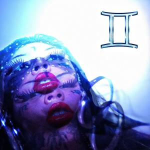 收聽Varinia的REPLAY (luxuria) (feat. Rvshv) (Explicit)歌詞歌曲