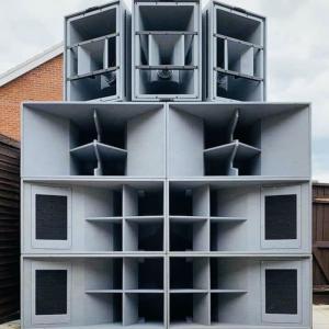 ดาวน์โหลดและฟังเพลง Magnetic Field พร้อมเนื้อเพลงจาก Consep