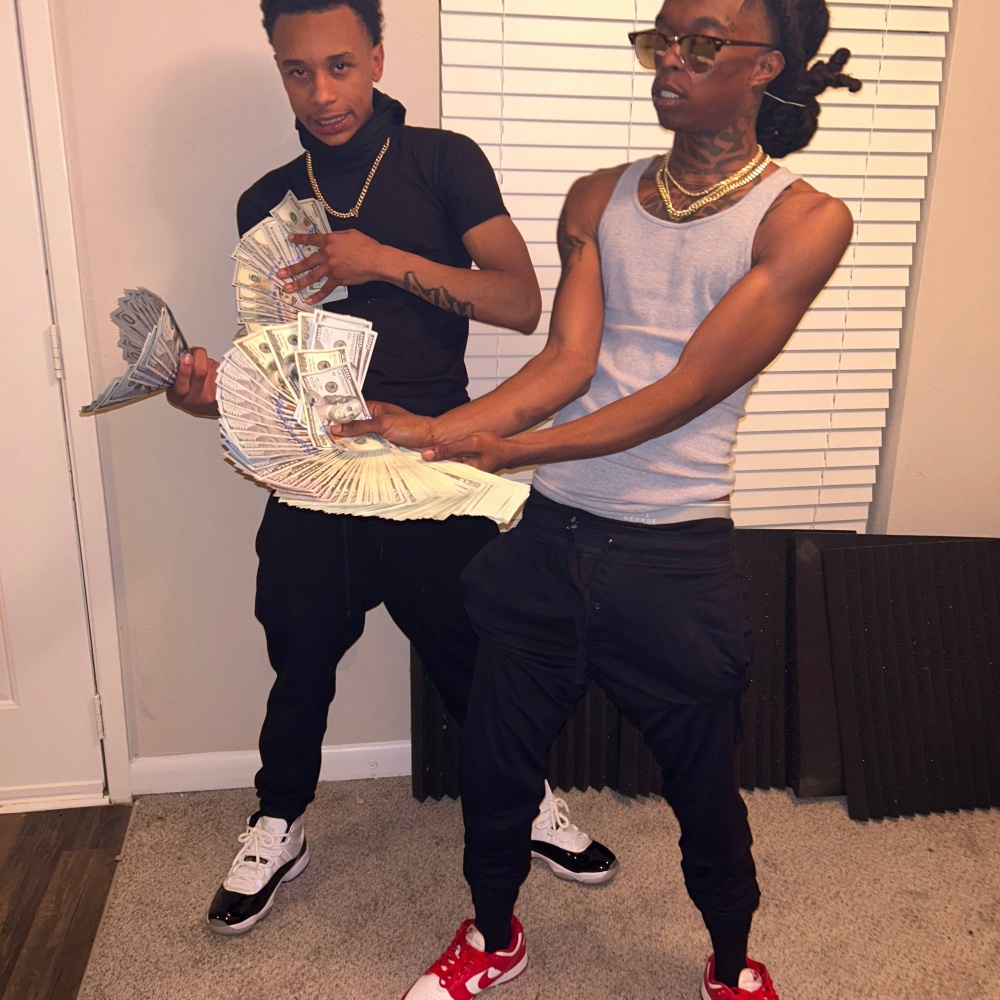 On My Way (feat. Luh Gz) (Explicit)