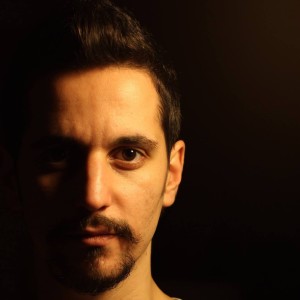 Dengarkan lagu Neye Yarar nyanyian Soner Avcu dengan lirik