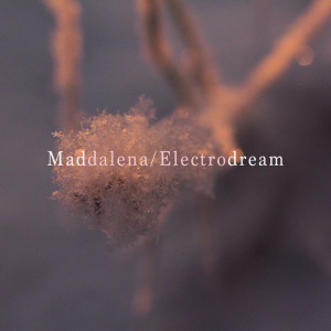 收聽Maddalena的Your Heroes歌詞歌曲
