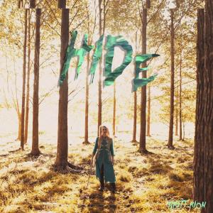 ดาวน์โหลดและฟังเพลง Hide พร้อมเนื้อเพลงจาก Britt Rion