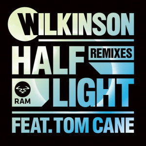 ดาวน์โหลดและฟังเพลง Half Light (Extended Mix) พร้อมเนื้อเพลงจาก Wilkinson