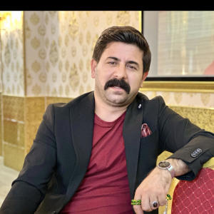 收聽Hozan Reşo的Yar hellè歌詞歌曲