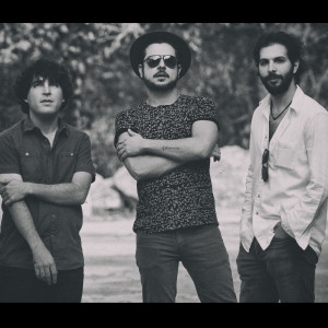 Dengarkan lagu Ill Dance with the Devil nyanyian Syd dengan lirik