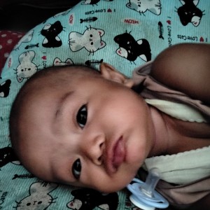 Listen to Kita masih di sini song with lyrics from Alfin