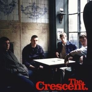 ดาวน์โหลดและฟังเพลง On The Run พร้อมเนื้อเพลงจาก The Crescent