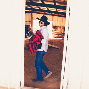ดาวน์โหลดและฟังเพลง Wanna Buck พร้อมเนื้อเพลงจาก Jarrod Morris