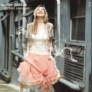 ดาวน์โหลดและฟังเพลง Great Escape พร้อมเนื้อเพลงจาก Amber Claire