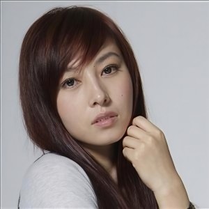 收聽賈曉晨的花田地歌詞歌曲