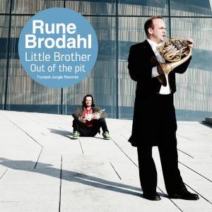 Rune Brodahl的專輯Out of the Pit