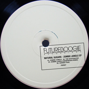 收聽Natural Sugars的Zombie Jungle (Manfredas Remix)歌詞歌曲