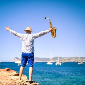 default playlist img