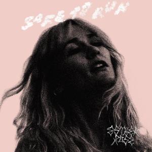 收聽Esther Rose的Safe to Run歌詞歌曲
