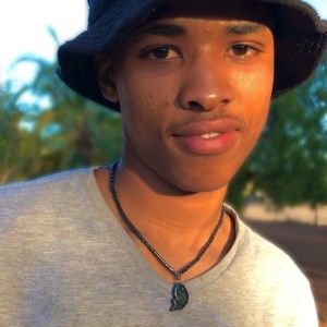 收聽TwoPound FromDe Hood的Blessings (Explicit)歌詞歌曲