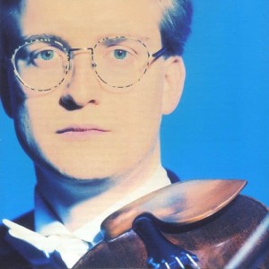 ดาวน์โหลดและฟังเพลง Violin Concerto in A minor B108 (Op. 53): I. Allegro ma non troppo - Quasi moderato พร้อมเนื้อเพลงจาก Christian Tetzlaff