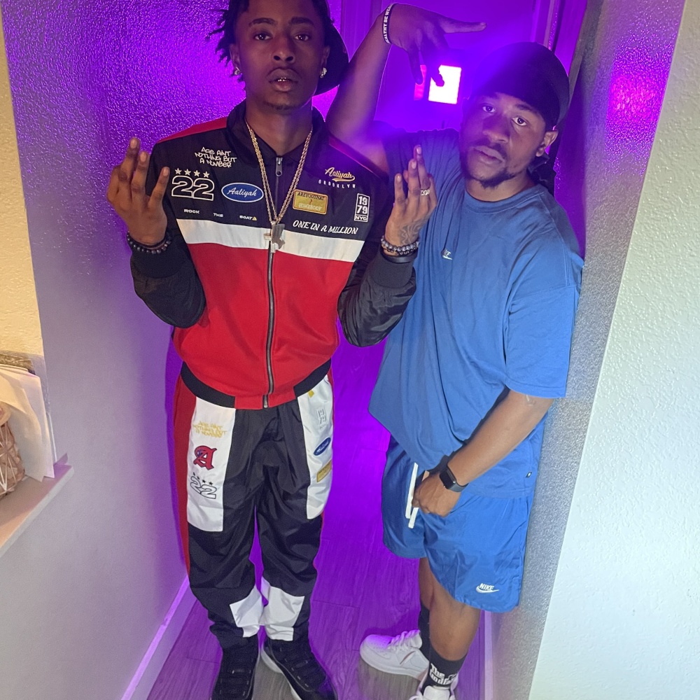 Spit Onz (feat. Honcho216) (Explicit)