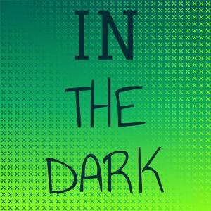 Dengarkan Here Comes That Song Again lagu dari The Velvets dengan lirik