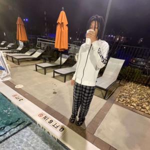 收聽HaHaYUsogreen的higher (Explicit)歌詞歌曲