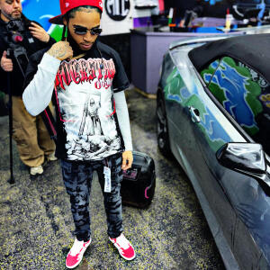 default playlist img