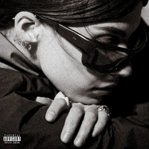 ดาวน์โหลดและฟังเพลง WHOSE LOVE (Explicit) พร้อมเนื้อเพลงจาก Naomi Wild