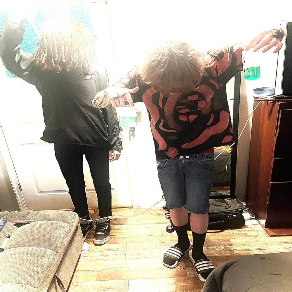 Wops (feat. Snakechildpain) (Explicit)