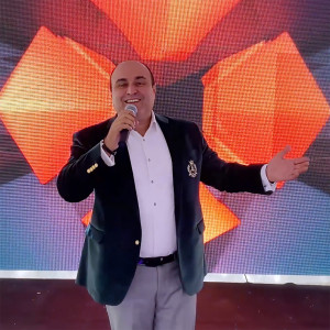 Listen to Dardzel Em Papik song with lyrics from Armen Khublaryan