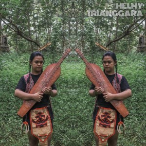ดาวน์โหลดและฟังเพลง Beautiful Land 2 พร้อมเนื้อเพลงจาก Helmy Trianggara