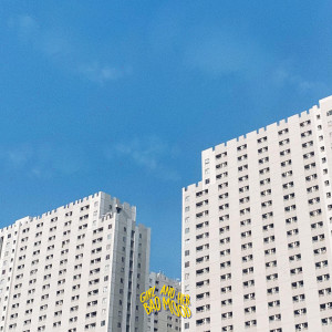 Dengarkan Daydreaming lagu dari Girl and Her Bad Mood dengan lirik