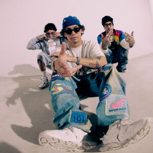 default playlist img