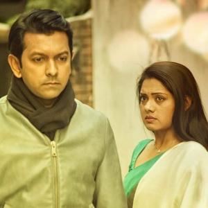 Listen to Eki Shutoy Sharajibon song with lyrics from Tahsin Ahmed