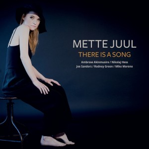 收聽Mette Juul的Evening Song歌詞歌曲