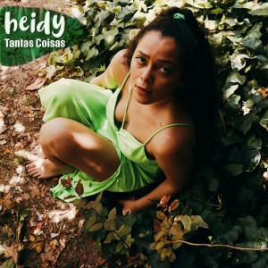 ดาวน์โหลดและฟังเพลง Tantas Coisas พร้อมเนื้อเพลงจาก Heidy