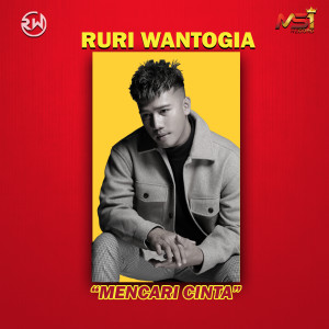 收听Ruri Wantogia的Mencari Cinta歌词歌曲