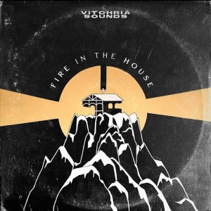 Dengarkan Mostra-Me Tua Face (Ao vivo) lagu dari VITOHRIA SOUNDS dengan lirik