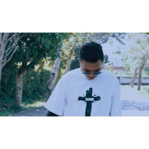 Dengarkan Bersamaku lagu dari Ipang Ozii dengan lirik