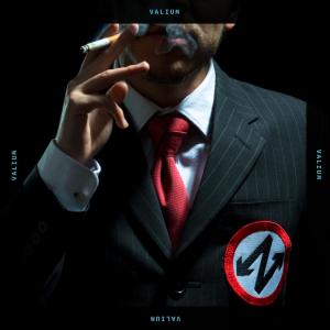 ดาวน์โหลดและฟังเพลง Valium พร้อมเนื้อเพลงจาก Anubiz