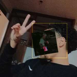 ดาวน์โหลดและฟังเพลง Laços พร้อมเนื้อเพลงจาก BenzZ