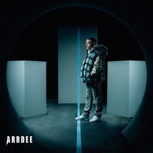 收聽ArrDee的Cross The Line歌詞歌曲